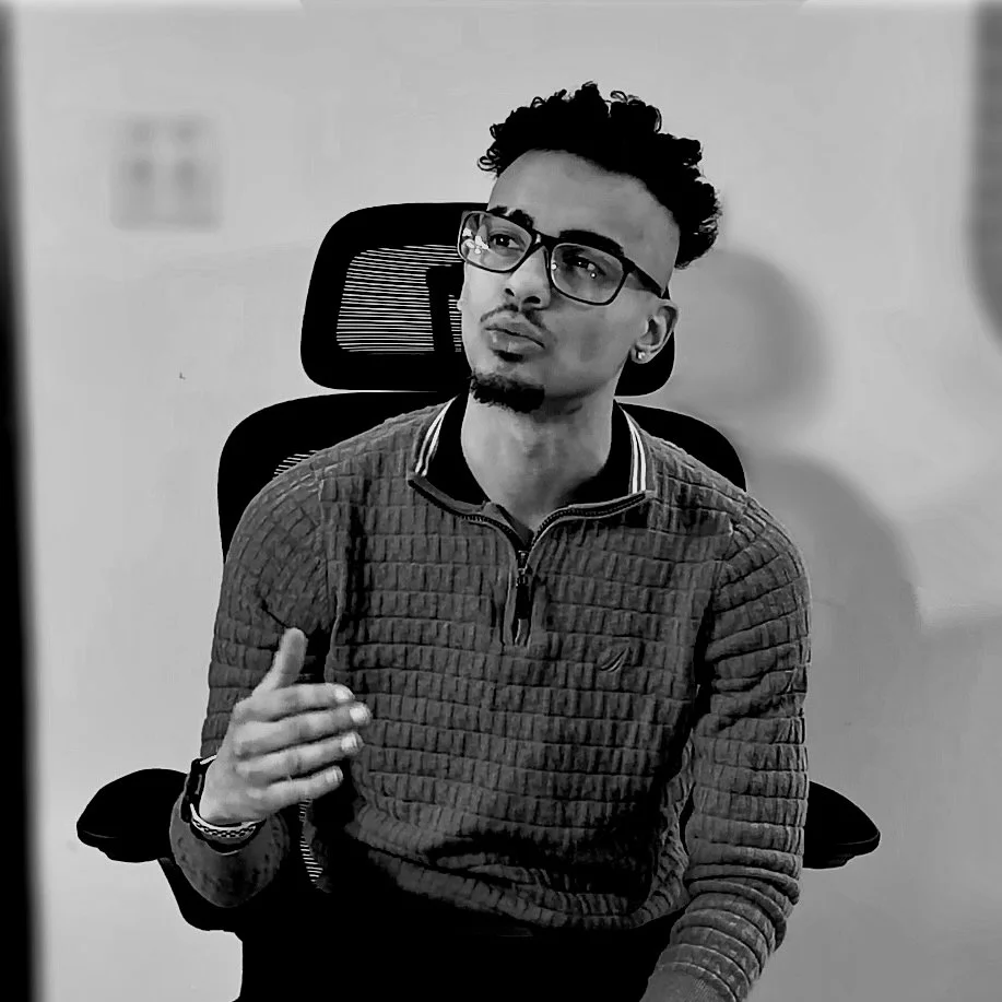 Que, founder